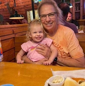 Meet your Posher, Robin